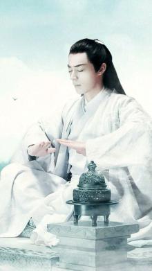 A thousand bones of flowers