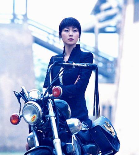 Exorcism: The Snow Falls and the Fragrance