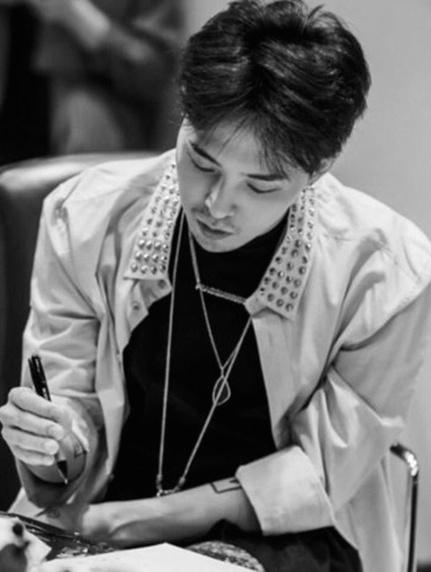 [Korean Entertainment GD] WHO YOU